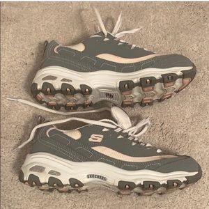 Skecher D’Lites gently used